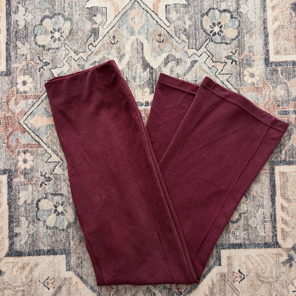 lululemon athletica Ribbed Softstream Flared Pant.
